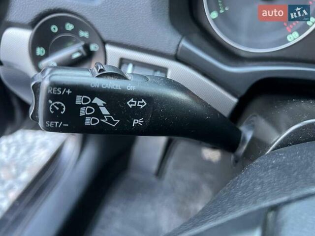 Черный Шкода Октавия, объемом двигателя 2 л и пробегом 307 тыс. км за 6990 $, фото 24 на Automoto.ua