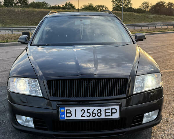 Чорний Шкода Октавія, об'ємом двигуна 1.8 л та пробігом 266 тис. км за 6800 $, фото 1 на Automoto.ua