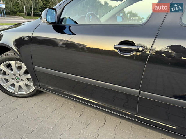 Чорний Шкода Октавія, об'ємом двигуна 1.8 л та пробігом 212 тис. км за 7750 $, фото 5 на Automoto.ua