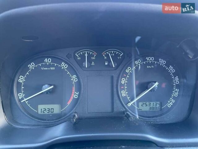 Шкода Октавия 2008 в Киеве на Automoto.ua Черный Шкода Октавия, объемом двигателя 1.6 л и пробегом 250 тыс. км за 6490 $, фото 19 на Automoto.ua