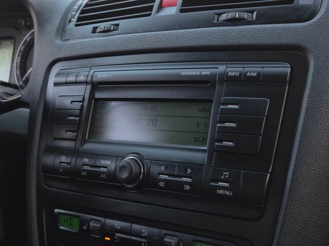 Черный Шкода Октавия, объемом двигателя 1.6 л и пробегом 239 тыс. км за 6955 $, фото 15 на Automoto.ua