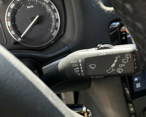 Черный Шкода Октавия, объемом двигателя 2 л и пробегом 276 тыс. км за 6700 $, фото 38 на Automoto.ua