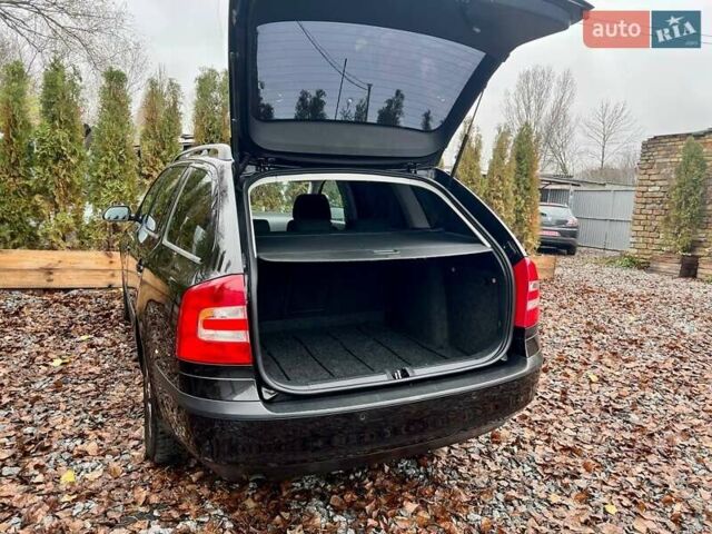 Черный Шкода Октавия, объемом двигателя 1.6 л и пробегом 198 тыс. км за 6700 $, фото 143 на Automoto.ua