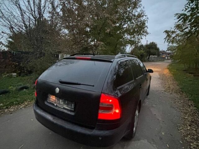 Шкода Октавія 2008 у Києві на Automoto.ua Чорний Шкода Октавія, об'ємом двигуна 1.9 л та пробігом 330 тис. км за 2800 $, фото 3 на Automoto.ua