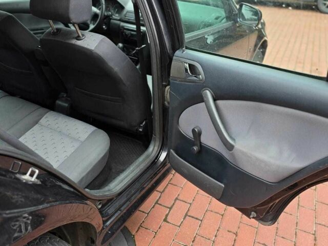 Черный Шкода Октавия, объемом двигателя 1.6 л и пробегом 238 тыс. км за 5500 $, фото 8 на Automoto.ua