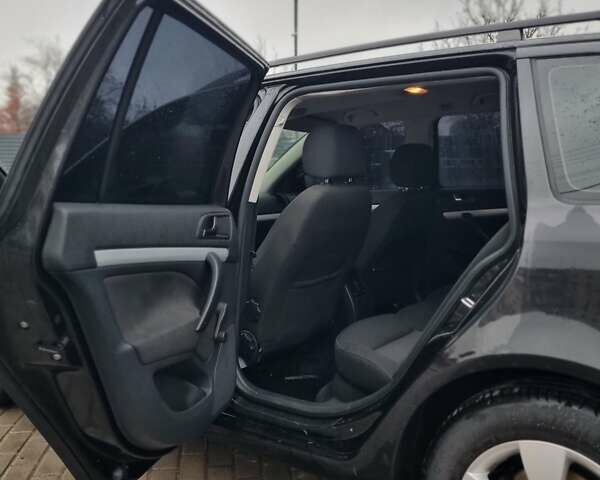 Черный Шкода Октавия, объемом двигателя 1.6 л и пробегом 214 тыс. км за 7499 $, фото 8 на Automoto.ua