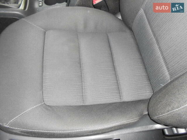 Черный Шкода Октавия, объемом двигателя 1.6 л и пробегом 233 тыс. км за 7600 $, фото 10 на Automoto.ua