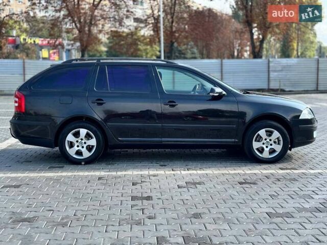 Черный Шкода Октавия, объемом двигателя 1.6 л и пробегом 212 тыс. км за 6999 $, фото 6 на Automoto.ua