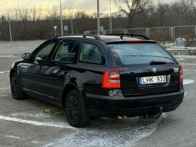 Черный Шкода Октавия, объемом двигателя 1.9 л и пробегом 280 тыс. км за 3550 $, фото 1 на Automoto.ua