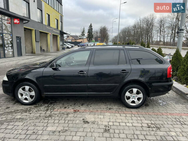 Черный Шкода Октавия, объемом двигателя 1.6 л и пробегом 242 тыс. км за 5500 $, фото 1 на Automoto.ua