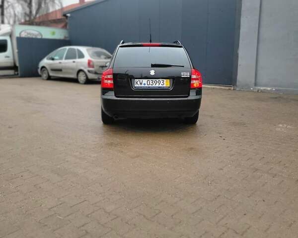 Черный Шкода Октавия, объемом двигателя 1.6 л и пробегом 217 тыс. км за 5900 $, фото 2 на Automoto.ua