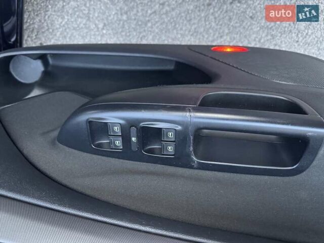 Чорний Шкода Октавія, об'ємом двигуна 1.6 л та пробігом 239 тис. км за 7800 $, фото 19 на Automoto.ua