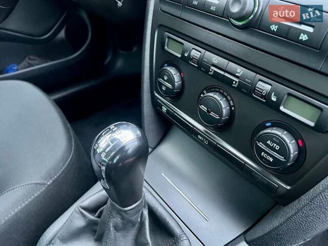 Чорний Шкода Октавія, об'ємом двигуна 1.8 л та пробігом 182 тис. км за 5999 $, фото 130 на Automoto.ua