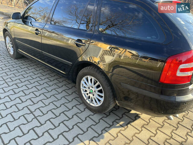 Черный Шкода Октавия, объемом двигателя 1.9 л и пробегом 391 тыс. км за 8450 $, фото 4 на Automoto.ua