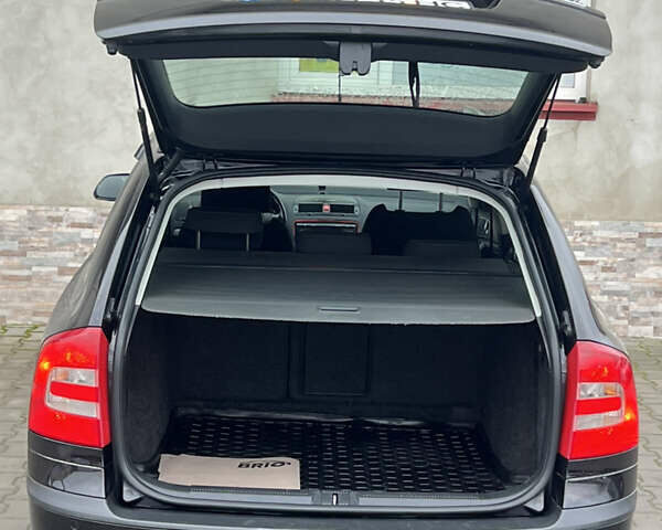 Чорний Шкода Октавія, об'ємом двигуна 1.97 л та пробігом 382 тис. км за 7350 $, фото 2 на Automoto.ua