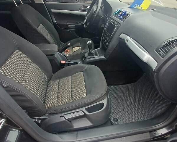 Черный Шкода Октавия, объемом двигателя 2 л и пробегом 312 тыс. км за 6800 $, фото 16 на Automoto.ua