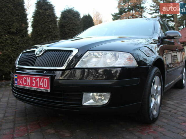 Черный Шкода Октавия, объемом двигателя 1.6 л и пробегом 215 тыс. км за 6390 $, фото 57 на Automoto.ua