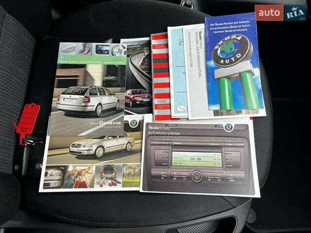 Чорний Шкода Октавія, об'ємом двигуна 1.8 л та пробігом 149 тис. км за 7399 $, фото 82 на Automoto.ua