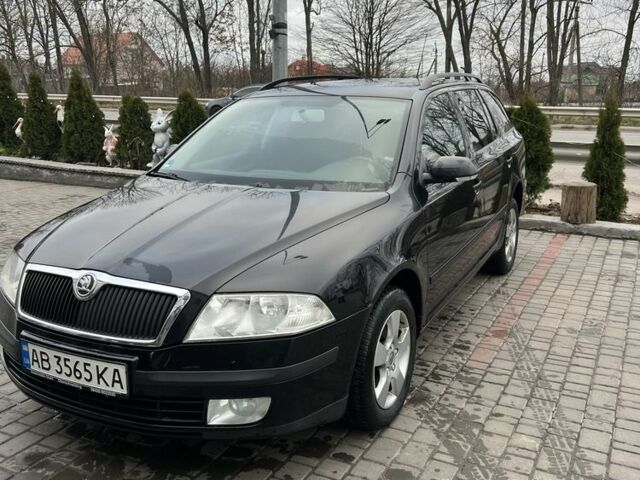 Чорний Шкода Октавія, об'ємом двигуна 1.6 л та пробігом 242 тис. км за 5500 $, фото 1 на Automoto.ua