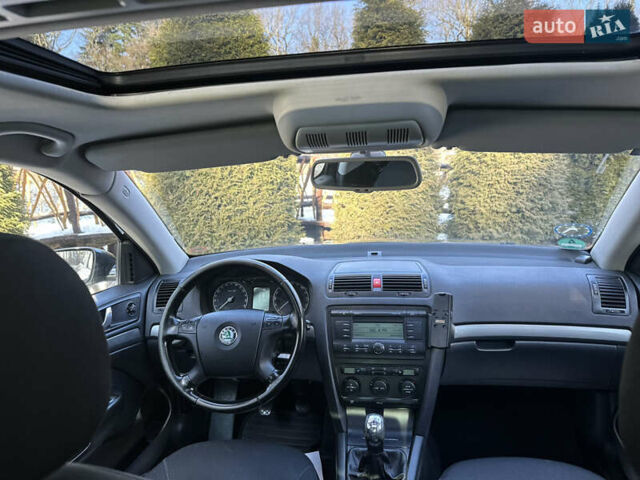 Чорний Шкода Октавія, об'ємом двигуна 1.8 л та пробігом 220 тис. км за 6590 $, фото 101 на Automoto.ua