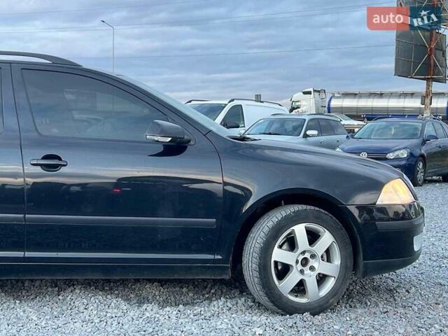 Черный Шкода Октавия, объемом двигателя 2 л и пробегом 307 тыс. км за 6990 $, фото 10 на Automoto.ua