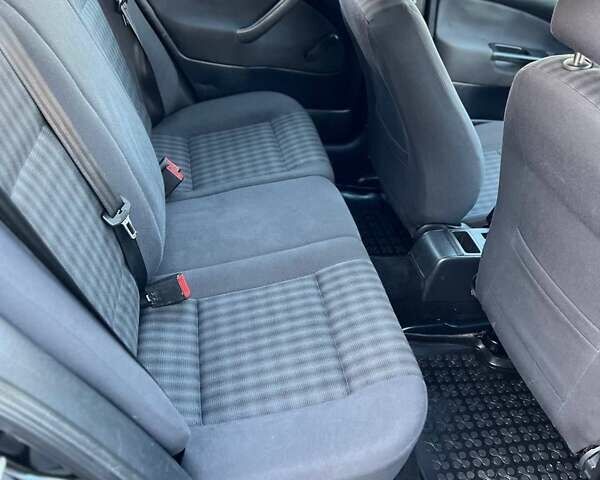 Черный Шкода Октавия, объемом двигателя 1.6 л и пробегом 189 тыс. км за 6200 $, фото 81 на Automoto.ua