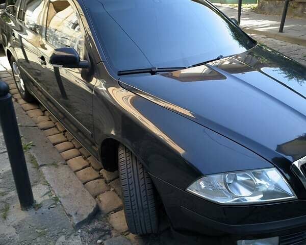 Чорний Шкода Октавія, об'ємом двигуна 1.9 л та пробігом 212 тис. км за 6500 $, фото 1 на Automoto.ua