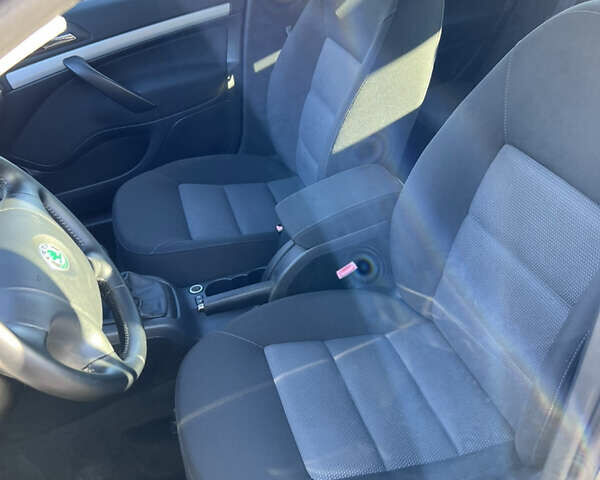 Чорний Шкода Октавія, об'ємом двигуна 1.6 л та пробігом 243 тис. км за 7499 $, фото 8 на Automoto.ua