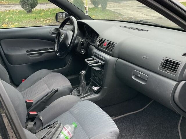 Чорний Шкода Октавія, об'ємом двигуна 1.6 л та пробігом 223 тис. км за 6300 $, фото 5 на Automoto.ua