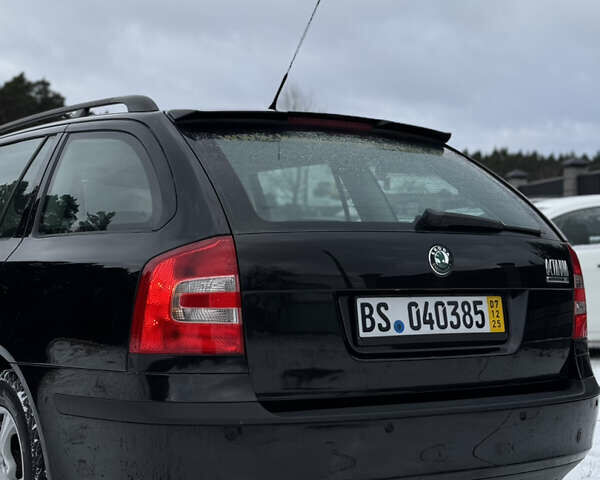 Черный Шкода Октавия, объемом двигателя 1.8 л и пробегом 150 тыс. км за 5900 $, фото 10 на Automoto.ua