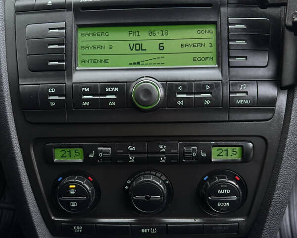 Черный Шкода Октавия, объемом двигателя 1.6 л и пробегом 187 тыс. км за 6450 $, фото 24 на Automoto.ua