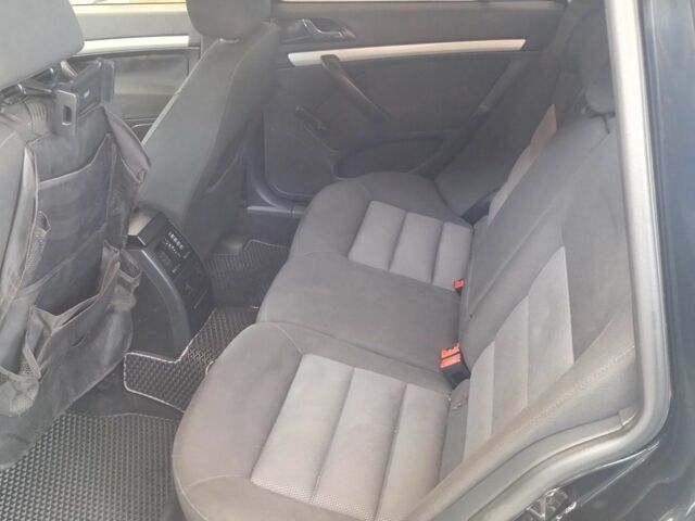 Черный Шкода Октавия, объемом двигателя 1.6 л и пробегом 235 тыс. км за 4800 $, фото 4 на Automoto.ua