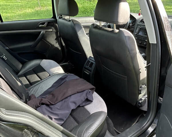 Чорний Шкода Октавія, об'ємом двигуна 1.8 л та пробігом 294 тис. км за 5999 $, фото 9 на Automoto.ua