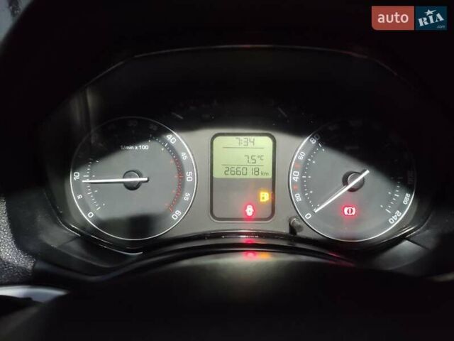 Черный Шкода Октавия, объемом двигателя 1.9 л и пробегом 260 тыс. км за 5600 $, фото 8 на Automoto.ua