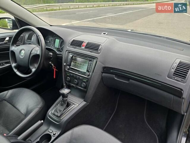 Черный Шкода Октавия, объемом двигателя 2 л и пробегом 245 тыс. км за 9199 $, фото 50 на Automoto.ua