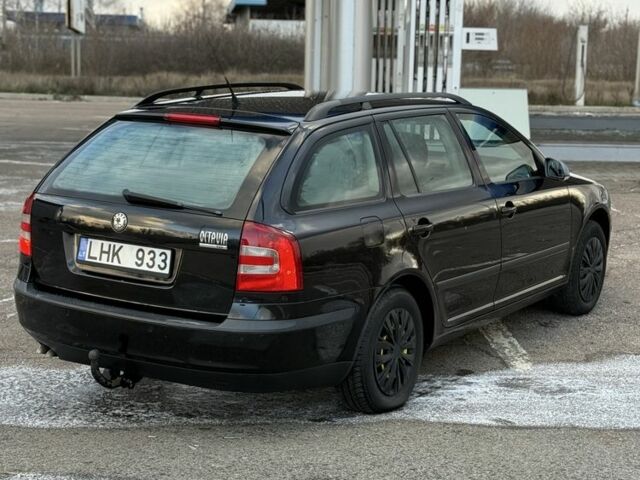 Черный Шкода Октавия, объемом двигателя 1.9 л и пробегом 280 тыс. км за 3550 $, фото 3 на Automoto.ua