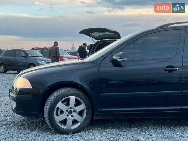 Черный Шкода Октавия, объемом двигателя 2 л и пробегом 307 тыс. км за 6990 $, фото 3 на Automoto.ua