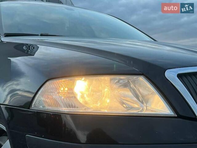 Черный Шкода Октавия, объемом двигателя 2 л и пробегом 307 тыс. км за 6990 $, фото 11 на Automoto.ua