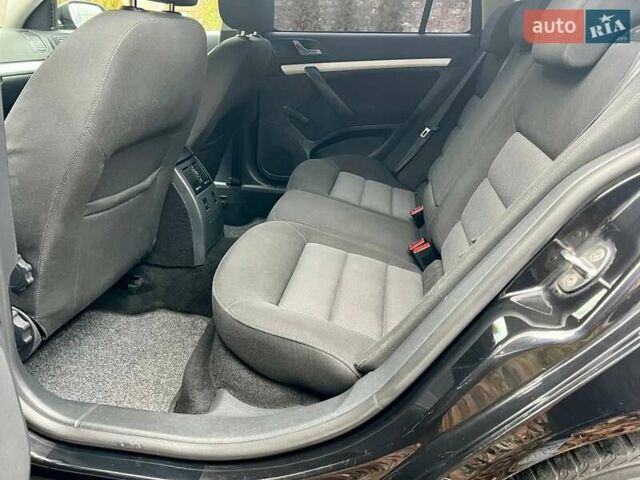 Черный Шкода Октавия, объемом двигателя 1.6 л и пробегом 198 тыс. км за 6700 $, фото 102 на Automoto.ua