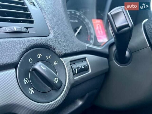 Чорний Шкода Октавія, об'ємом двигуна 1.8 л та пробігом 182 тис. км за 5999 $, фото 94 на Automoto.ua