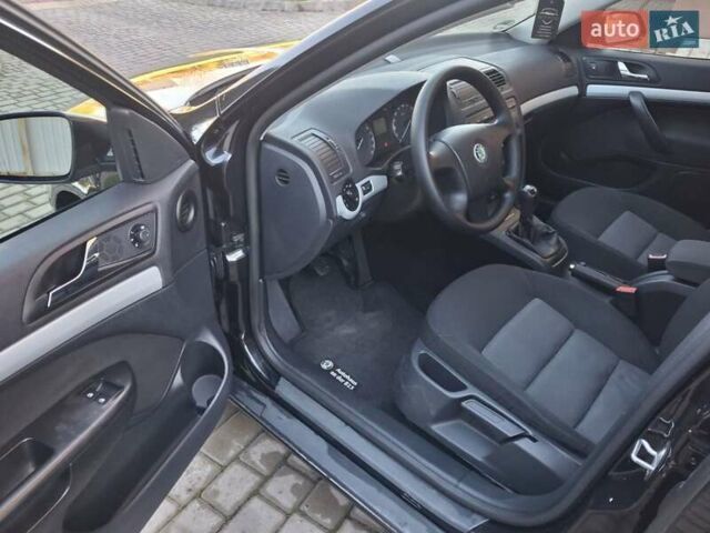 Черный Шкода Октавия, объемом двигателя 1.8 л и пробегом 262 тыс. км за 6300 $, фото 22 на Automoto.ua