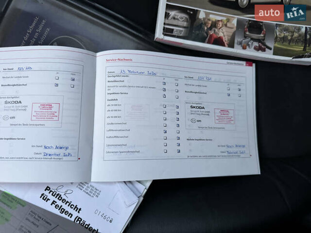 Чорний Шкода Октавія, об'ємом двигуна 1.8 л та пробігом 212 тис. км за 7750 $, фото 77 на Automoto.ua