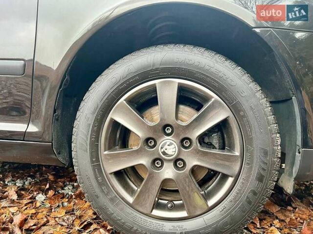 Черный Шкода Октавия, объемом двигателя 1.6 л и пробегом 198 тыс. км за 6700 $, фото 39 на Automoto.ua