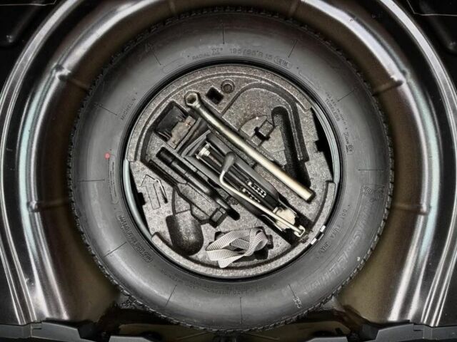 Шкода Октавия 2008 в Чернигове на Automoto.ua Черный Шкода Октавия, объемом двигателя 1.6 л и пробегом 201 тыс. км за 6900 $, фото 12 на Automoto.ua