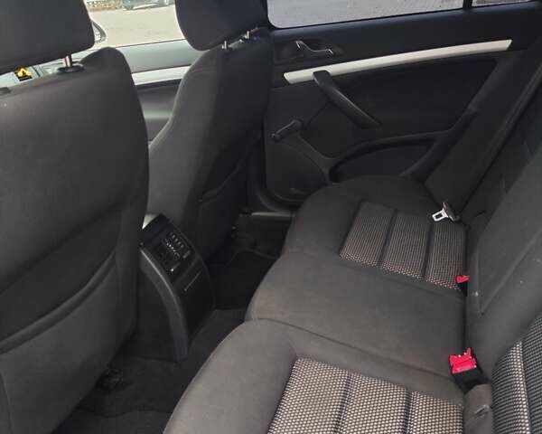 Чорний Шкода Октавія, об'ємом двигуна 1.8 л та пробігом 183 тис. км за 6950 $, фото 9 на Automoto.ua