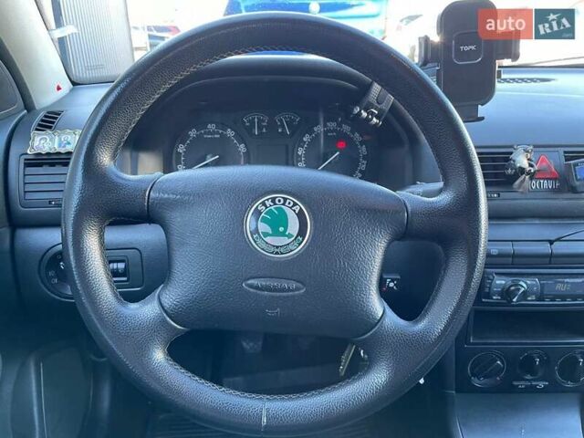 Шкода Октавия 2008 в Киеве на Automoto.ua Черный Шкода Октавия, объемом двигателя 1.6 л и пробегом 250 тыс. км за 6490 $, фото 12 на Automoto.ua