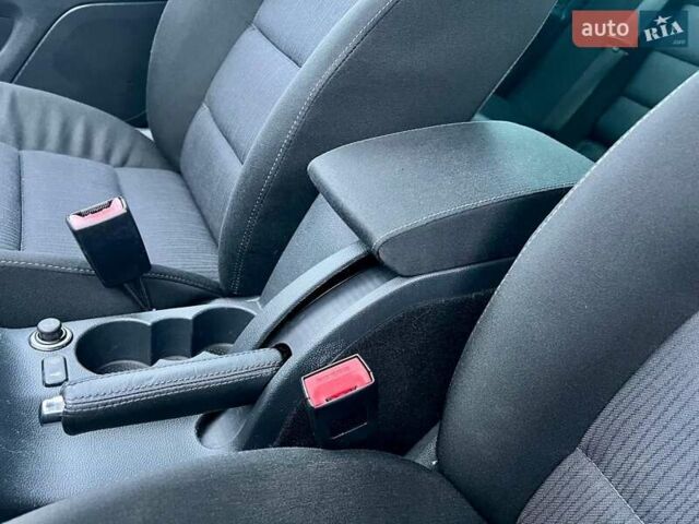 Чорний Шкода Октавія, об'ємом двигуна 1.8 л та пробігом 182 тис. км за 5999 $, фото 100 на Automoto.ua