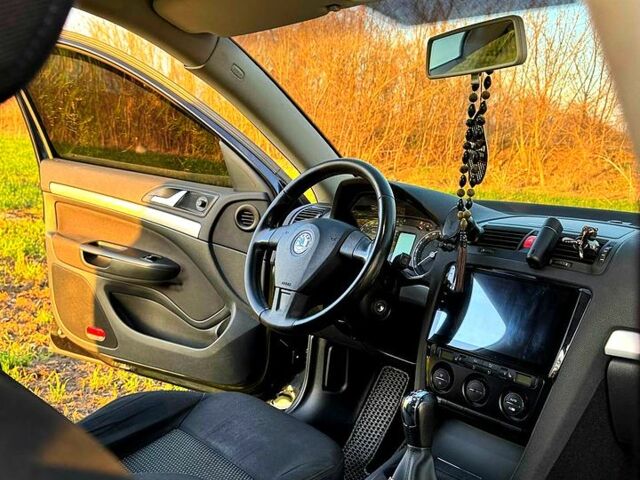 Черный Шкода Октавия, объемом двигателя 1.8 л и пробегом 0 тыс. км за 7300 $, фото 2 на Automoto.ua