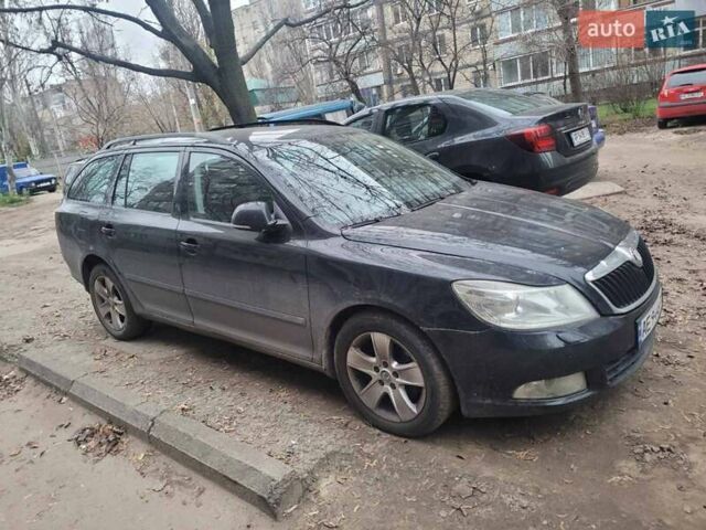 Чорний Шкода Октавія, об'ємом двигуна 1.8 л та пробігом 250 тис. км за 7500 $, фото 1 на Automoto.ua