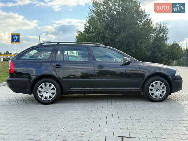Шкода Октавия 2009 в Виннице на Automoto.ua Черный Шкода Октавия, объемом двигателя 1.6 л и пробегом 172 тыс. км за 7999 $, фото 102 на Automoto.ua
